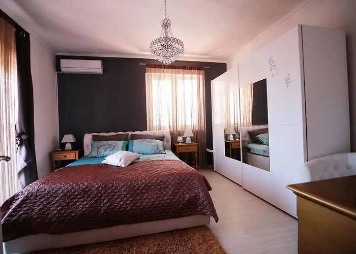 Apartment Long Island Luxury Residence, Dugi Otok-private Parking,next To Sali