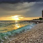 Long Island Luxury Residence, Dugi Otok-private Parking,next To アパート サリ