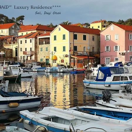 Long Island Luxury Residence, Dugi Otok-private Parking,next To