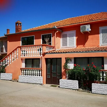 Daire Long Island Luxury Residence, Dugi Otok-private Parking,next To Sali