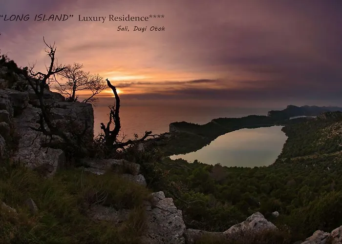 Long Island Luxury Residence, Dugi Otok-private Parking,next To Apartamento